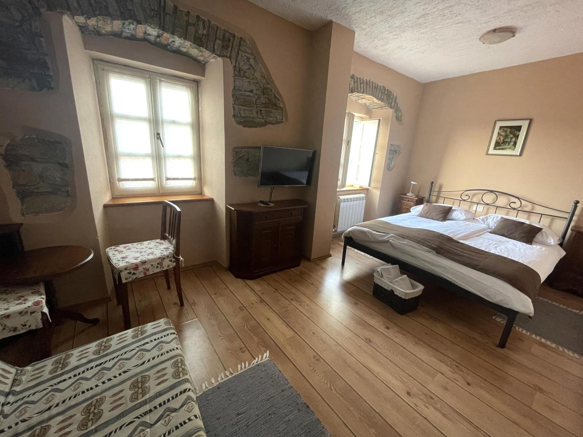 Villa Hisa Stekar Kojsko Zimmer foto