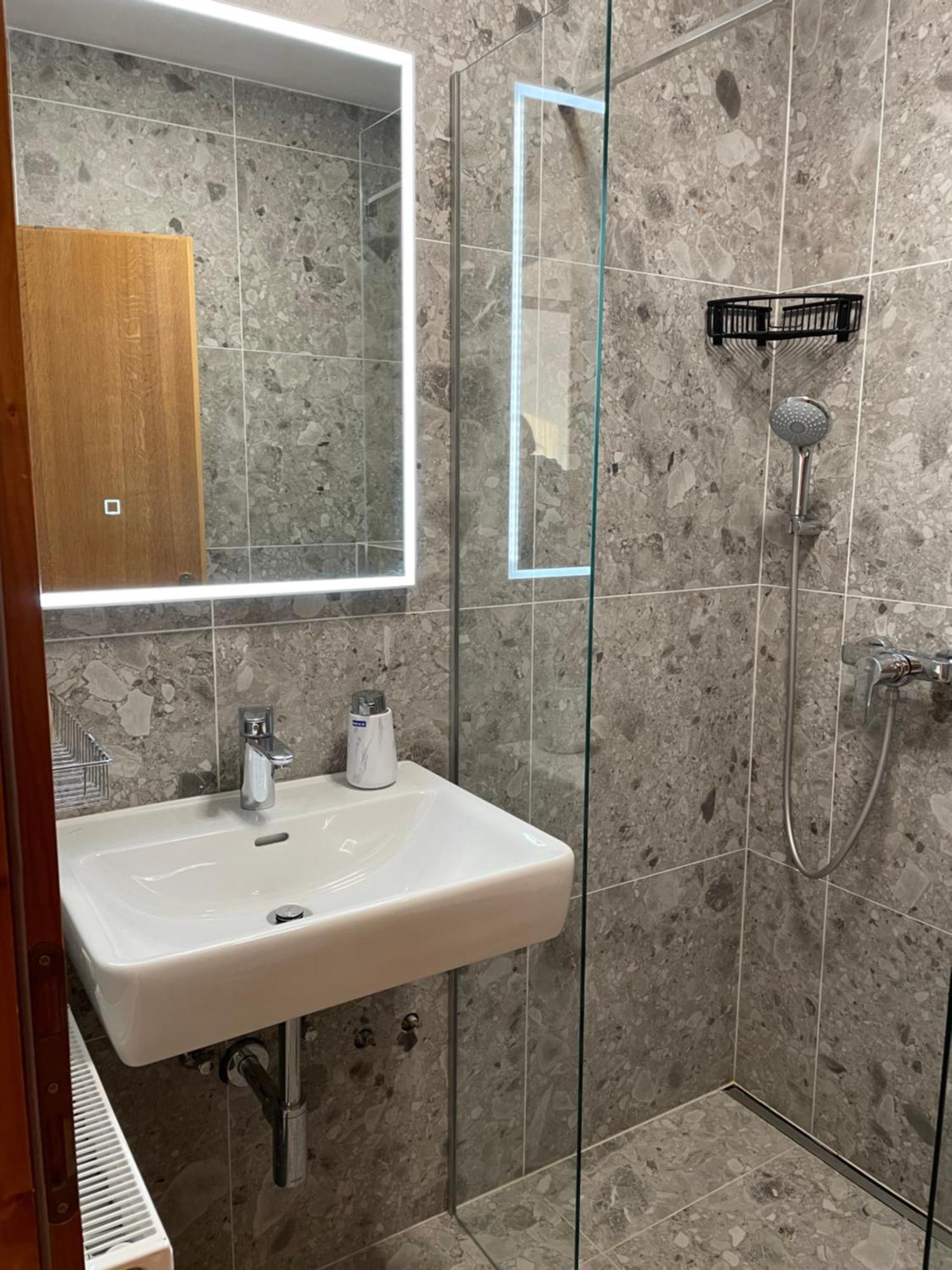 Villa Hisa Stekar Kojsko Zimmer foto